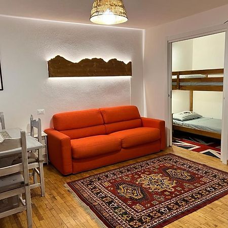 White House Apartment Oulx Екстериор снимка